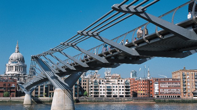 Cosa vedere a Londra il Millenium bridge