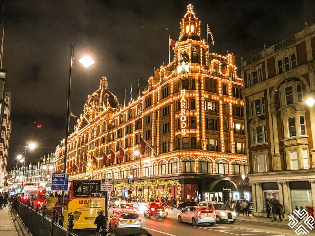 Trascorre il Natale a Londra Harrods