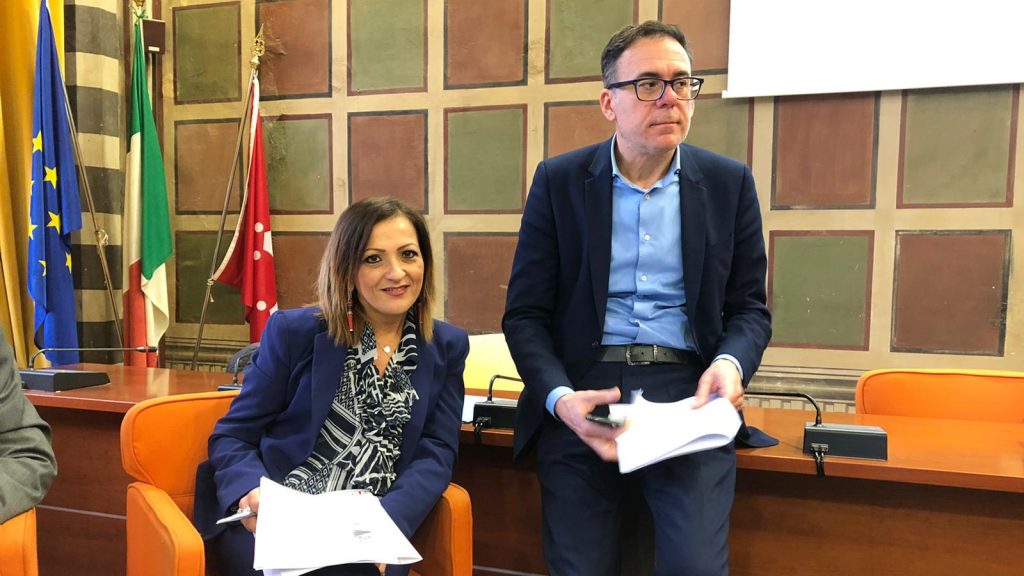 Pisa Sindaco e Gambaccini assemblea Apes