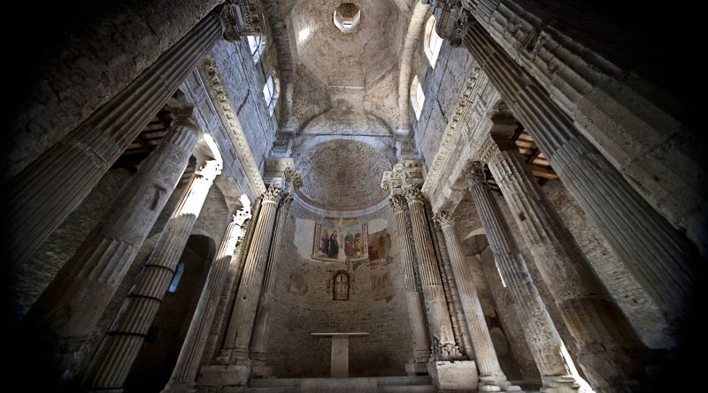 Basilica di San Salvatore a Spoleto ph umbriatourism