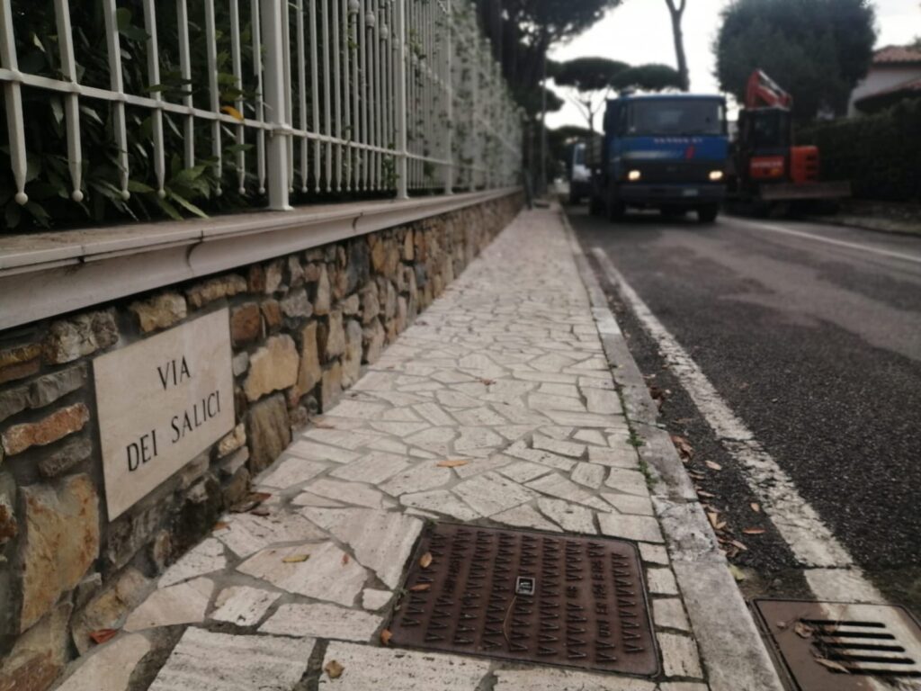 marciapiedi tirrenia