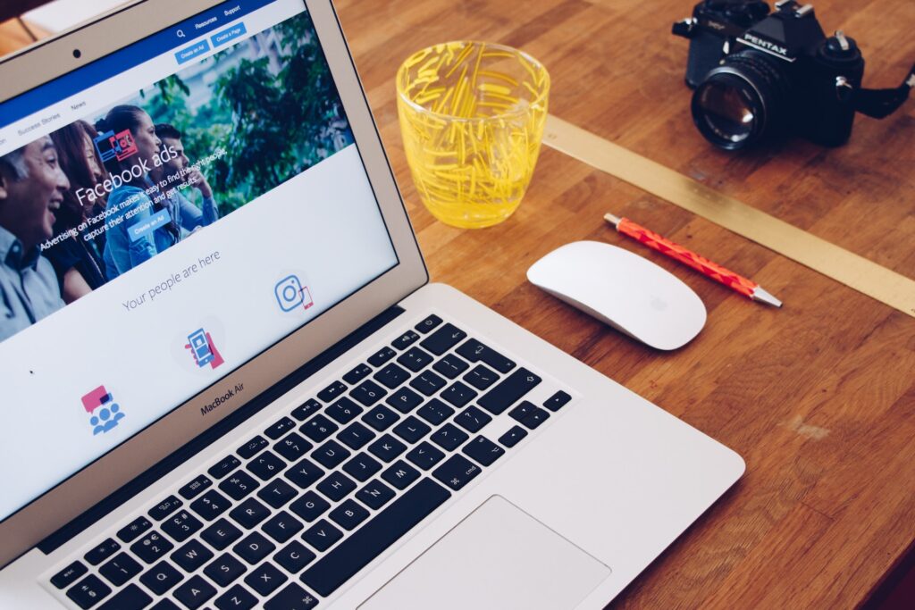 Quali sono i vantaggi di Facebook per le aziende?