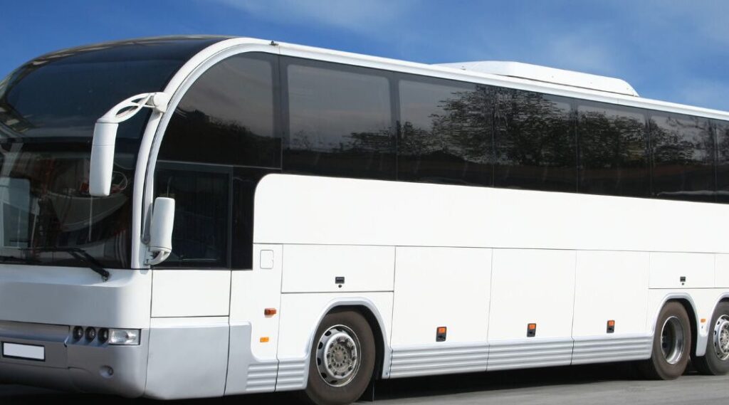 https://www.noleggio-pullman.it/
