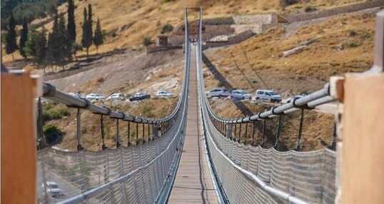 Il ponte sulla Valle di Ben Hinnon ph Arnon Bossani uso stampa