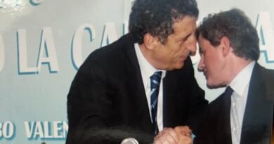 Destra sovranista, nasce un nuovo asse: “Indipendenza” confluisce in “Futuro Nazionale”