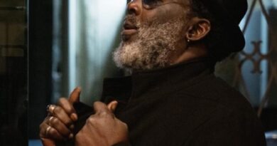Baba Sissoko e gli Almanegra, martedì 12 maggio ore 21:00, al Teatro degli Illuminati di Città di Castello