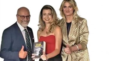 Dall’Abruzzo al Lazio fino alla Puglia, continua il tour letterario di Luigi Del Vecchio: successo a Città Sant’Angelo, un’intervista a Roma e nuove tappe a Oria e Squinzano