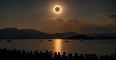 L’eclissi totale di Sole del 12 agosto: la Catalogna si prepara all’evento del secolo, ecco dove vederla in sicurezza L’eclissi totale di Sole del 12 agosto: la Catalogna si prepara all’evento del secolo, ecco dove vederla in sicurezza