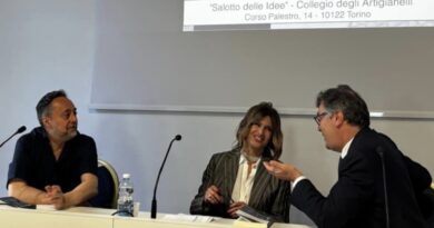 “La parola delle pietre”, la Calabria che conquista l’Italia: da Torino a Roma, fino a Sant’Onofrio