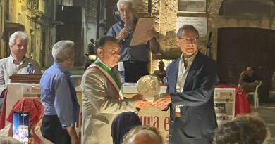 Premio Internazionale Francavilla Angitola. Praticò: un’emozione speciale riceverlo dalla mia terra