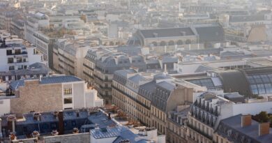 Parigi e altre dieci città francesi chiedono di rendere permanente il controllo degli affitti