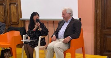 Vibo Valentia, Premio alla carriera allo scultore Michele Zappino: omaggio a una vita dedicata all’arte Vibo Valentia, Premio alla carriera allo scultore Michele Zappino: omaggio a una vita dedicata all’arte