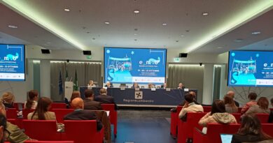 E_mob, condivisi gli impegni nella Carta metropolitana 2026.  Si chiude oggi  la decima Conferenza nazionale della mobilità elettrica.  Nel comitato promotore Regione, Comune e Camera di commercio